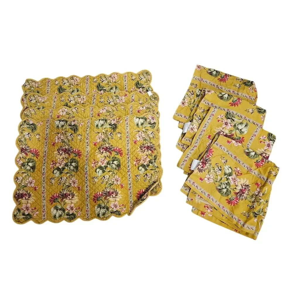Lot of 8 Williams Sonoma Placemats Napkins Yellow Floral Scallop Cottage
